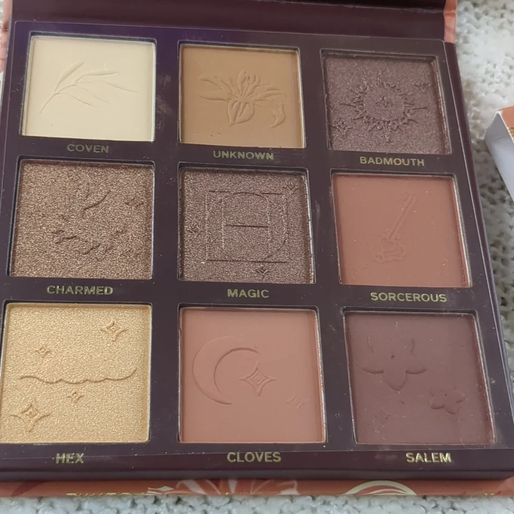 Hipdot pressed pigment